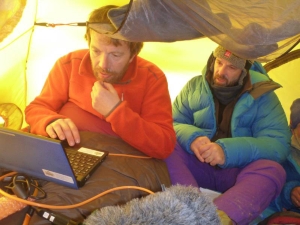 Harald Dag and Jan-Gunnar blogging in the tent